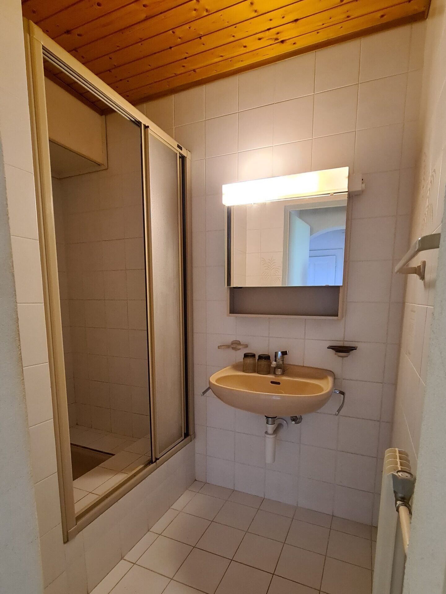 avant - Rénovation d'un appartement prévu pour la location – Neuchâtel